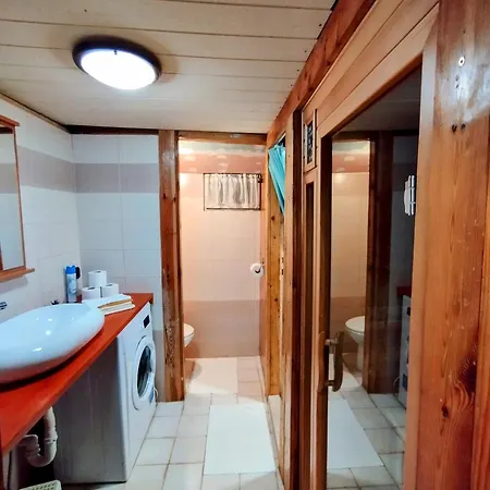Koza Chalet *
